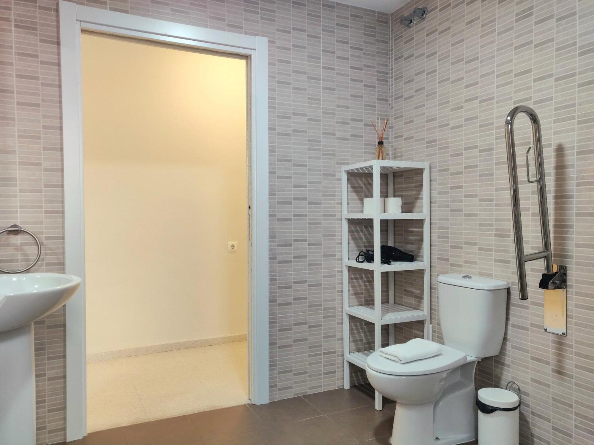 Centrico Apartamento Adaptado A Movilidad Reducida Apartment *